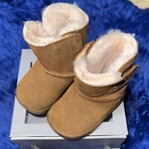 Ugg infants I Keelan boots size - USA- S (6-12) 02/03